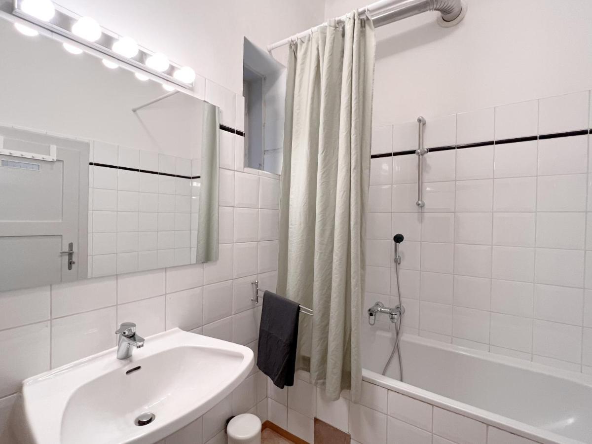 New City Apartment Wenen Buitenkant foto